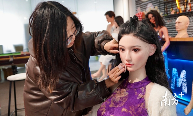 最便宜的仿真人形机器人6到8万一台，能用到啥场景？