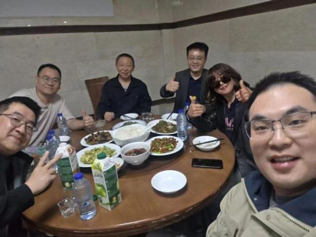 470名华人的万里归途 战火中的生死撤离