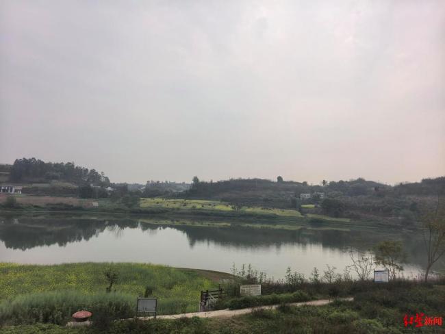 摆渡人病逝后船停运1年多 当地回应