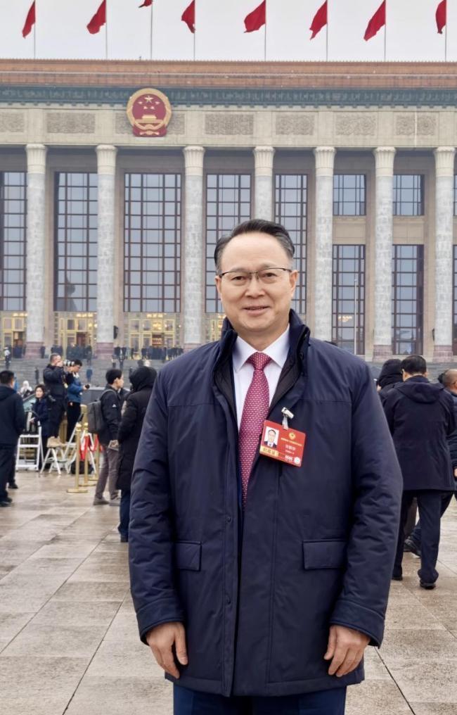 建议给新就业形态人员缴纳社保