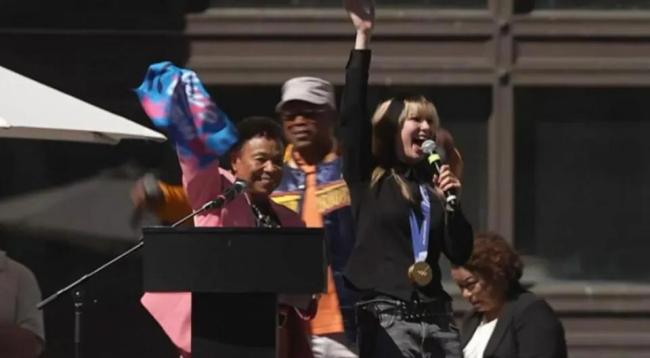 刘好意思贤酌水知源：我爱奥克兰 家乡英雄接待仪式