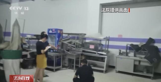 停车场杂物遭物业清理 业主索赔万元 物业清理行为合规