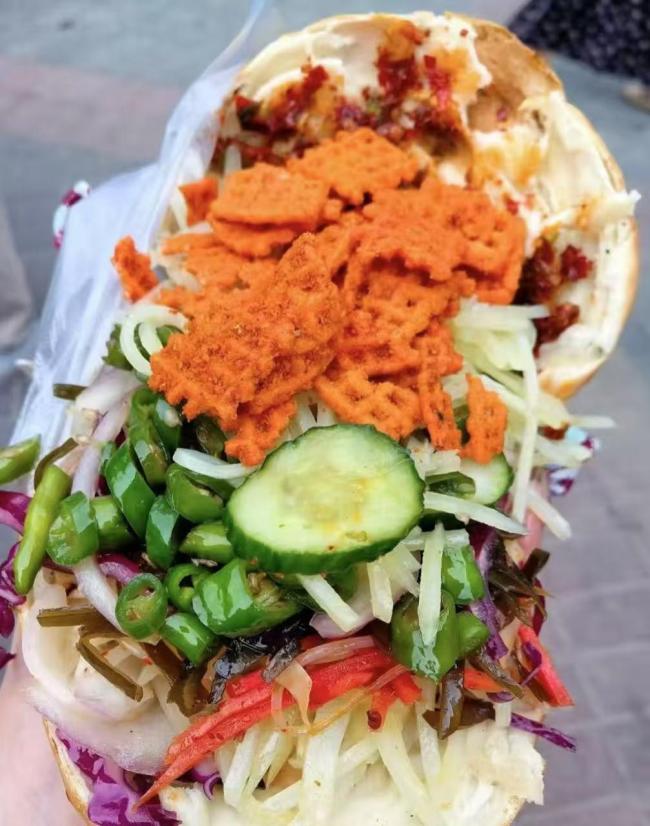 菜夹馍大赛 艺术殿堂里的碳水狂欢