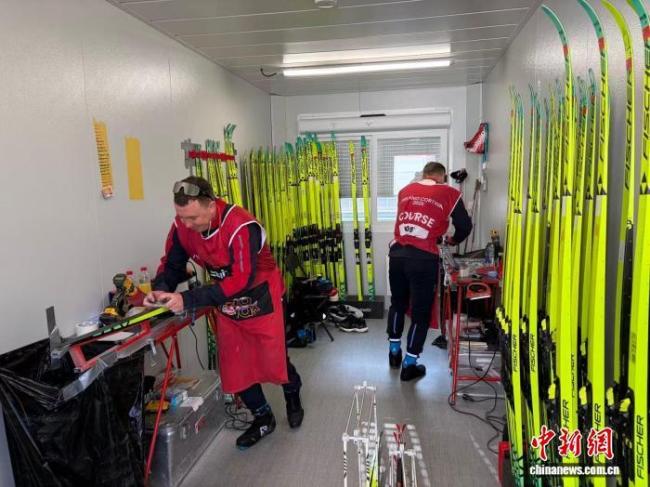 中国保障团队助力残奥健儿逐梦冰雪 全程守护展现最佳自我