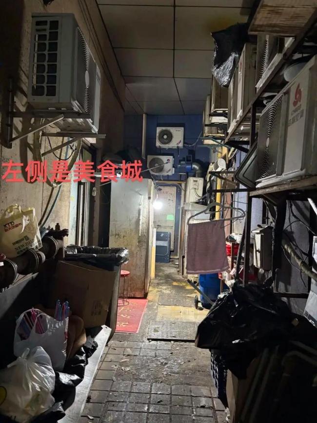 记者暗访上海十余家“外卖美食城” 卫生状况堪忧