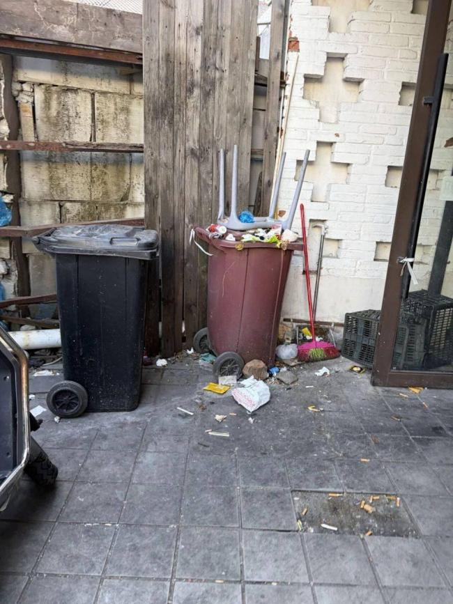 记者暗访上海十余家“外卖美食城” 卫生状况堪忧