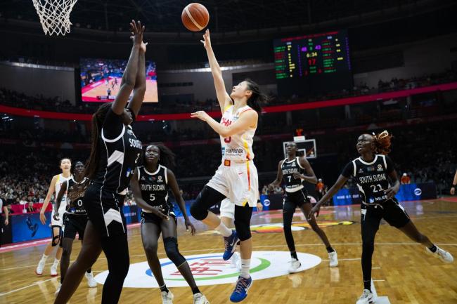 媒体:中国女篮任重道远 追赶世界强队需时日