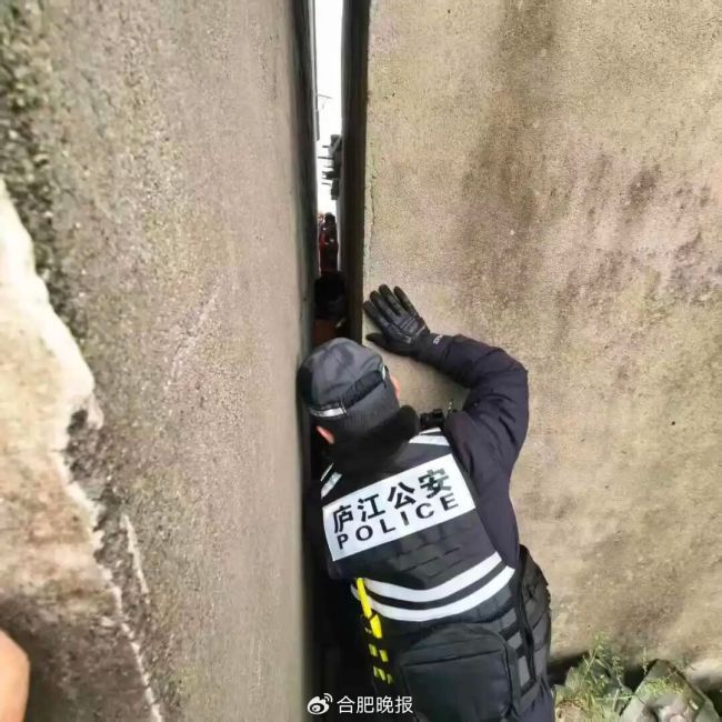 为救人好邻居拆墙让路 紧急救援彰显邻里情