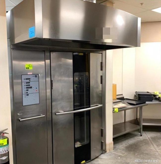 被烤箱烤死少女母亲驳斥自杀说 悲痛母亲揭露真相