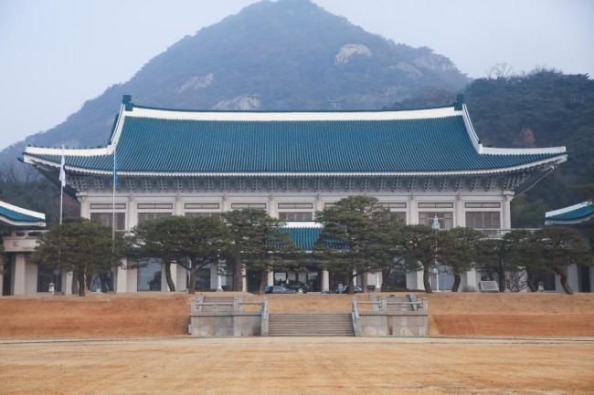 韩国回应被特朗普点名护航海峡