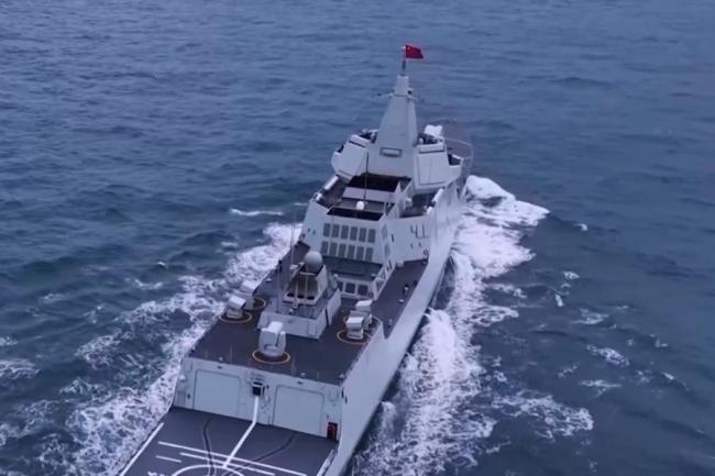 一镜到底看“万吨大驱”到底有多大