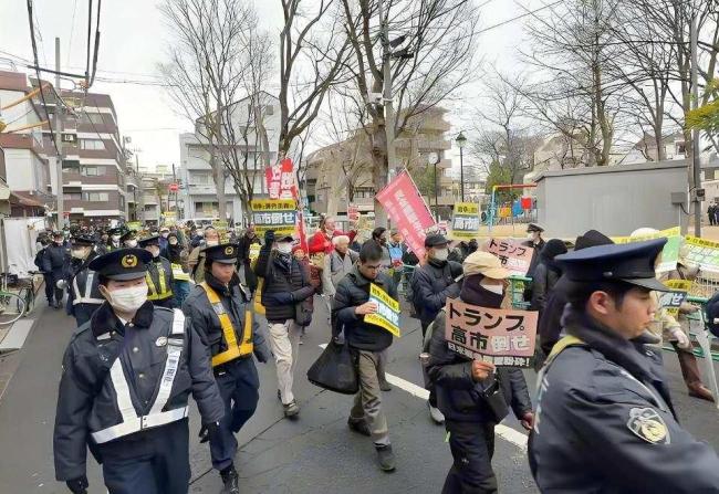 被美国架在火上的日本 政局动荡加剧