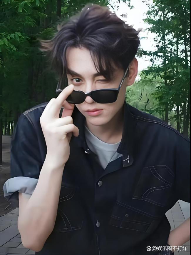 华策影视股价下跌 田栩宁事件引发股民声讨