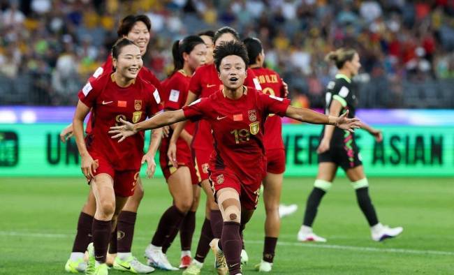 中国女足输球，一人获全场最低分 关键失误断送希望