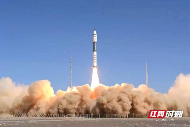 中国首颗柔性机械臂卫星升空 开启在轨服务新篇章