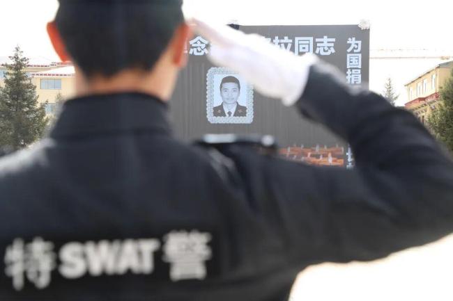 老搭档追念放胆民警额旺格拉 雪域赤忱永不朽