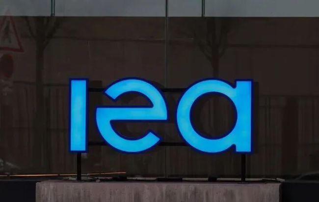 规模史上最大！石油储备开始入市 应对供应紧张局面