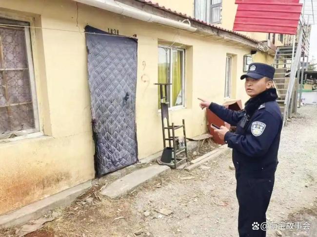 民警中枪牺牲 追悼会上战友颤抖哭喊 英雄永垂不朽