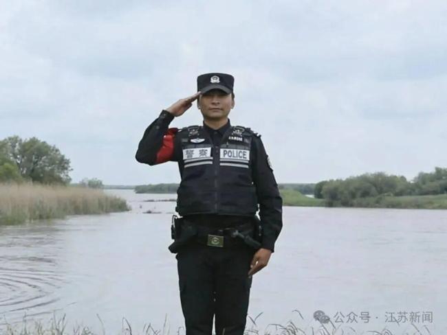 37岁牺牲民警抓捕公开 英雄壮烈牺牲