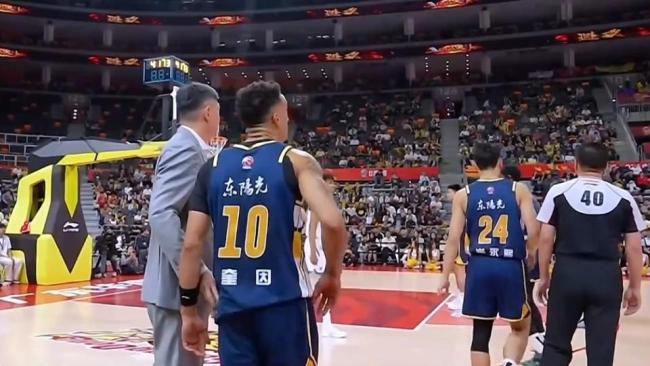CBA广东vs江苏前瞻：徐杰、胡明轩pk庞峥麟 崔永熙盼延续火热状态 广东客场占优