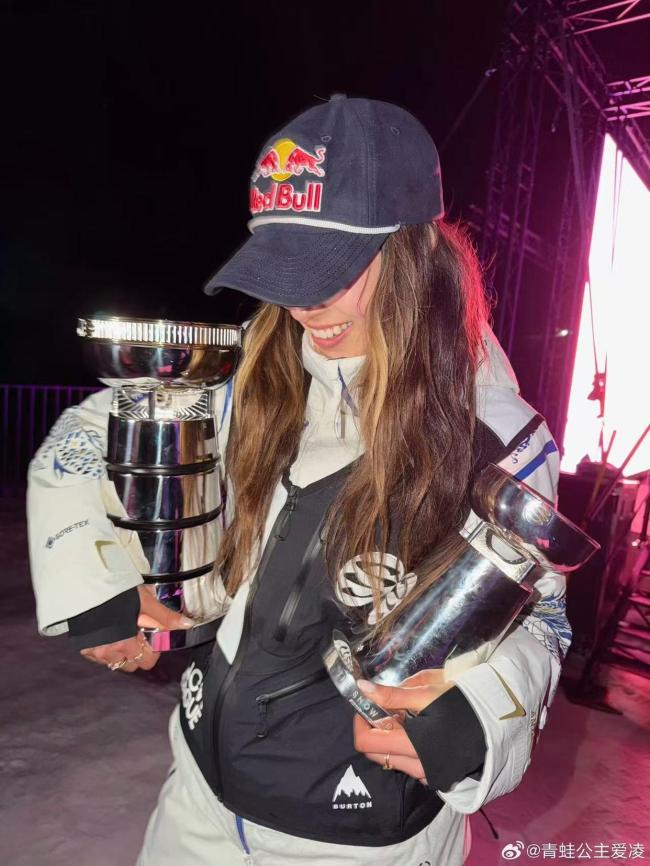 谷爱凌冬奥会后首秀再夺冠