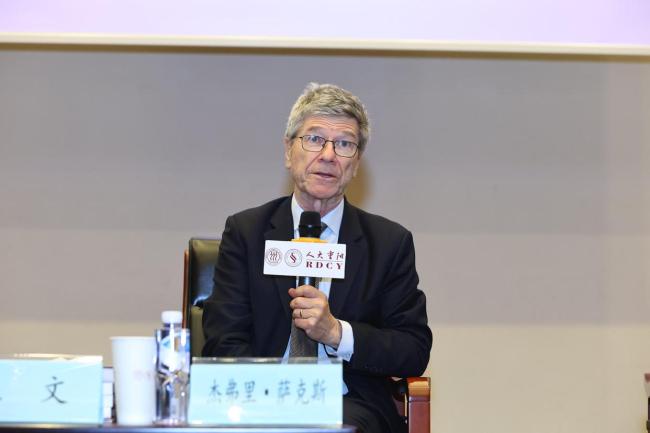 美学者：未来十年中国将继续进步