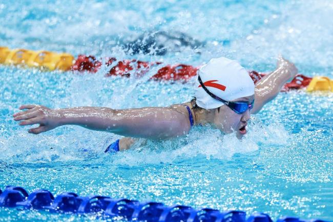 于子迪中国游泳公开赛200混夺冠