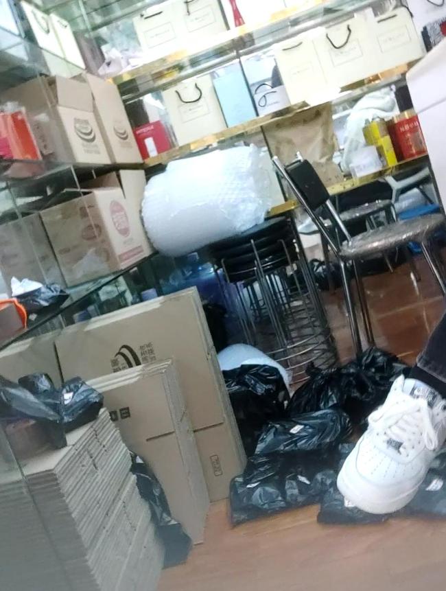 花400元就能在小红书上卖假货 假货市场暗流涌动