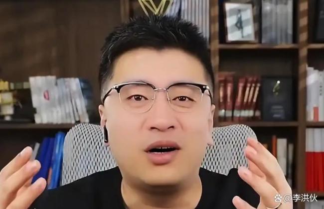 张雪峰离世当天细节曝光 直播中仍精神饱满