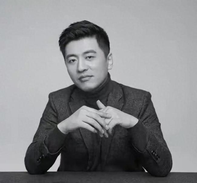 张雪峰最后一次直播画面