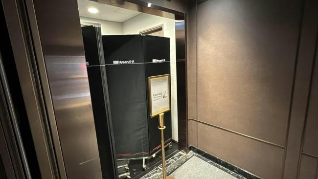 香港一商场女厕垃圾桶内发现初生男婴