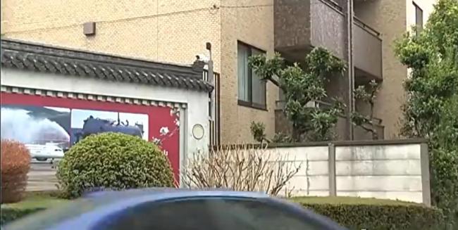 我使馆工作人员在绿化带发现刀具 自卫队人员闯入被捕