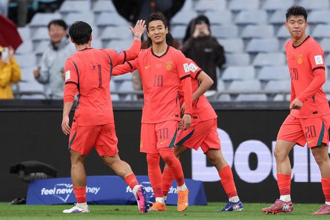 国足2比0战胜世界杯新军库拉索