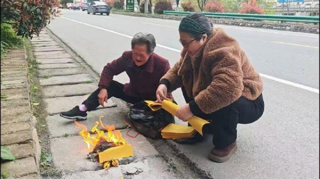 女教师被拖行5.9公里致死家属发声 肇事者醉驾逃逸遭起诉