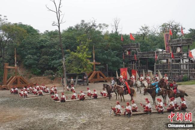 东说念主这一辈子 一定要去一回故地河南 体验新文旅与新消耗的魔力