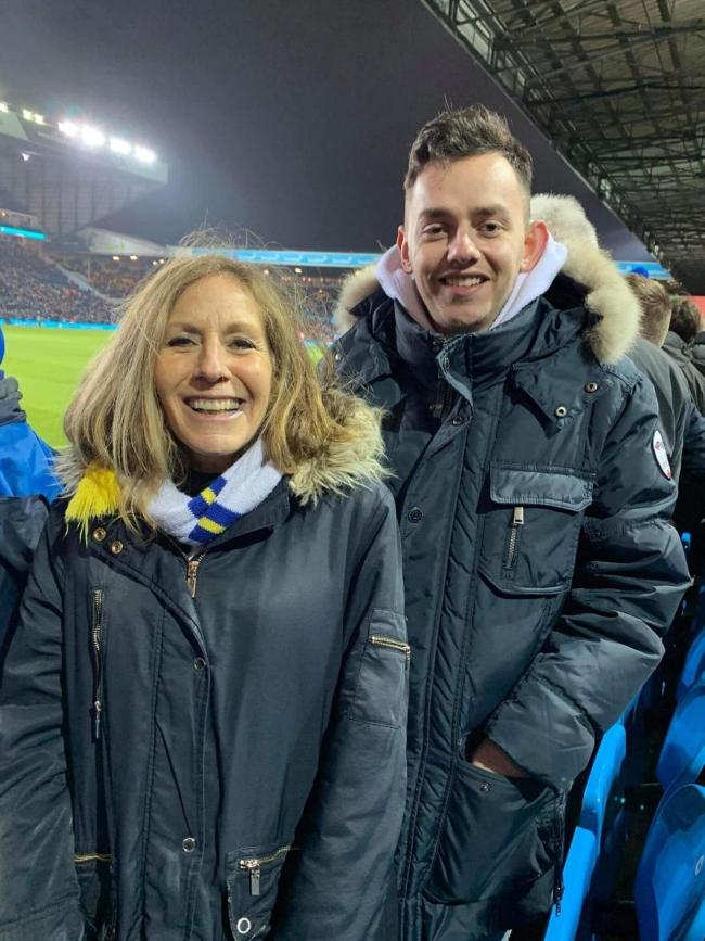 “疯子”重返英格兰,是时候好好来一场告别了 足球译站 球迷的深情告别