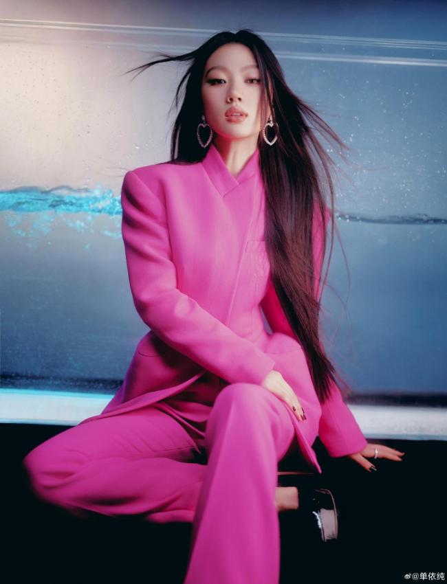 李荣浩质问单依纯：是来报仇的吗 翻唱争议引发热议