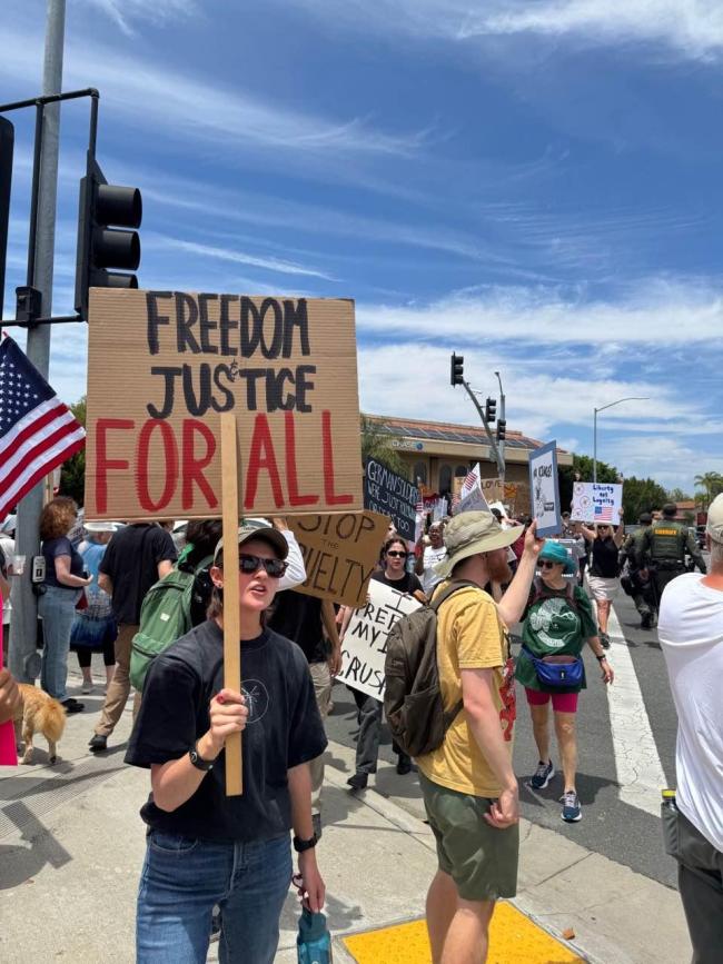 全美3000多城市举行大规模抗议活动