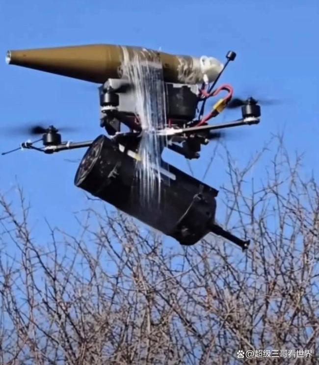 俄军无人机扎爆乌无人机电池