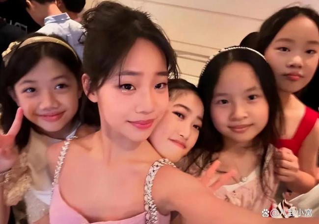 小S小女儿为姐姐回怼网友 我们本来就是豪门!