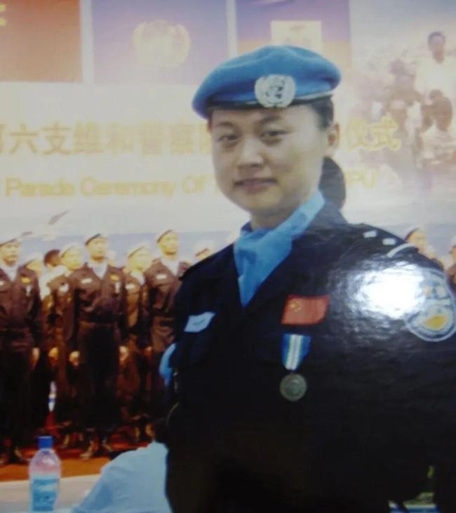 张桂梅告诉烈士之子：我愿意做你妈妈 情深意切感动全场