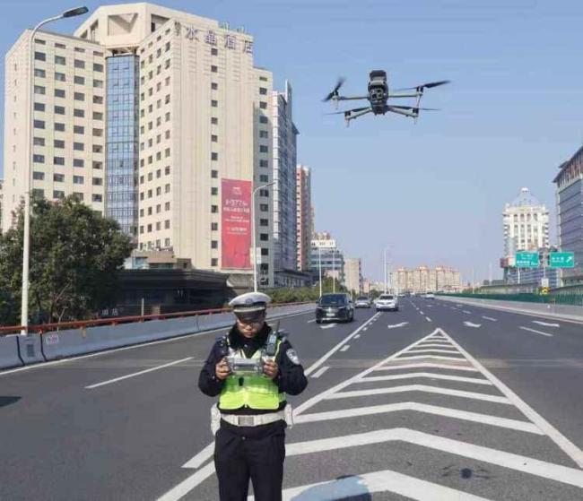 上海重点整治非机动车上高架 科技赋能精准打击