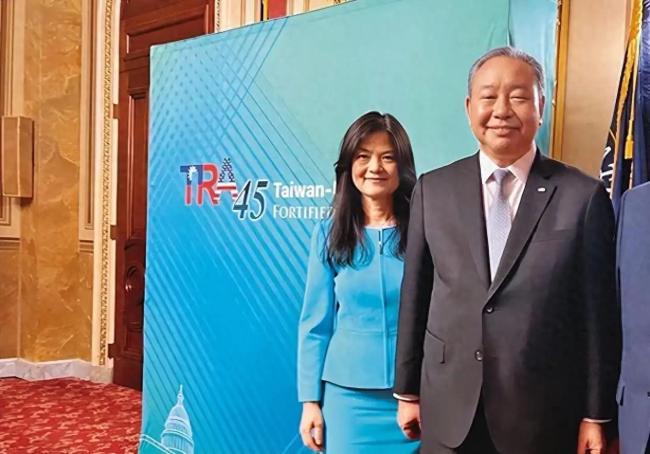 台所谓“驻美代表”屡曝丑闻