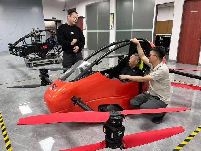 张雪师父曾说别人不收你我收你 追梦少年终成冠军