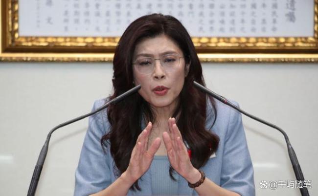 媒体评洪秀柱撰文力挺郑丽文访陆 坚守初心促和平