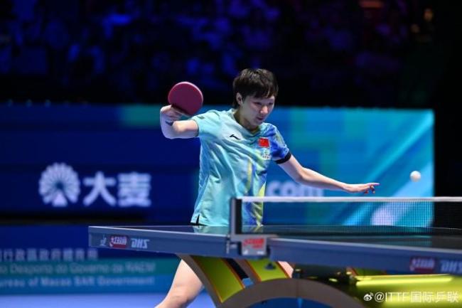 王曼昱零封伊藤美诚