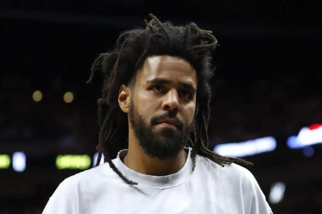 CBA南京队签约美国说唱歌手科尔