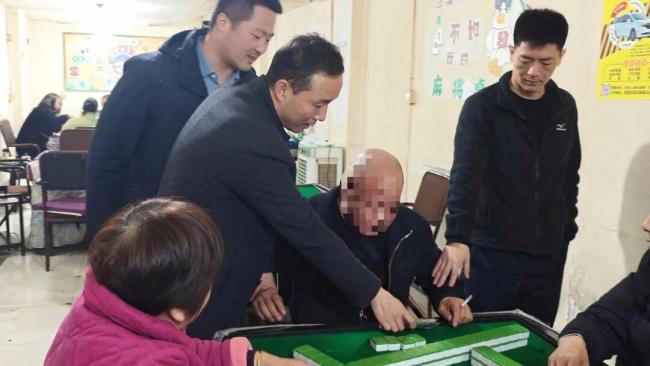 成人午夜又粗又硬又长