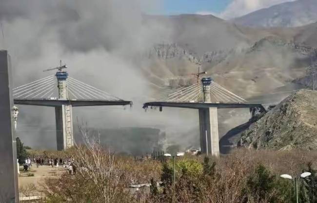 特朗普兴高采烈庆祝，中东国家一片恐慌