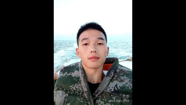 25岁海警被走私艇冲撞牺牲画面公开 英雄壮烈殉职